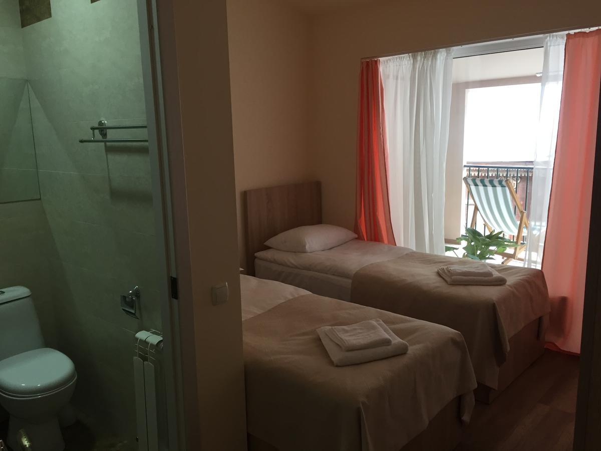 R And B Hotel Borjomi Exterior photo